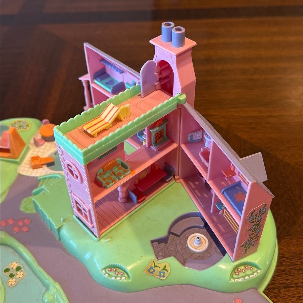 Vintage Polly Pocket 1991 - Polly’s Dream World Playtime Mansion - Picture 9 of 12